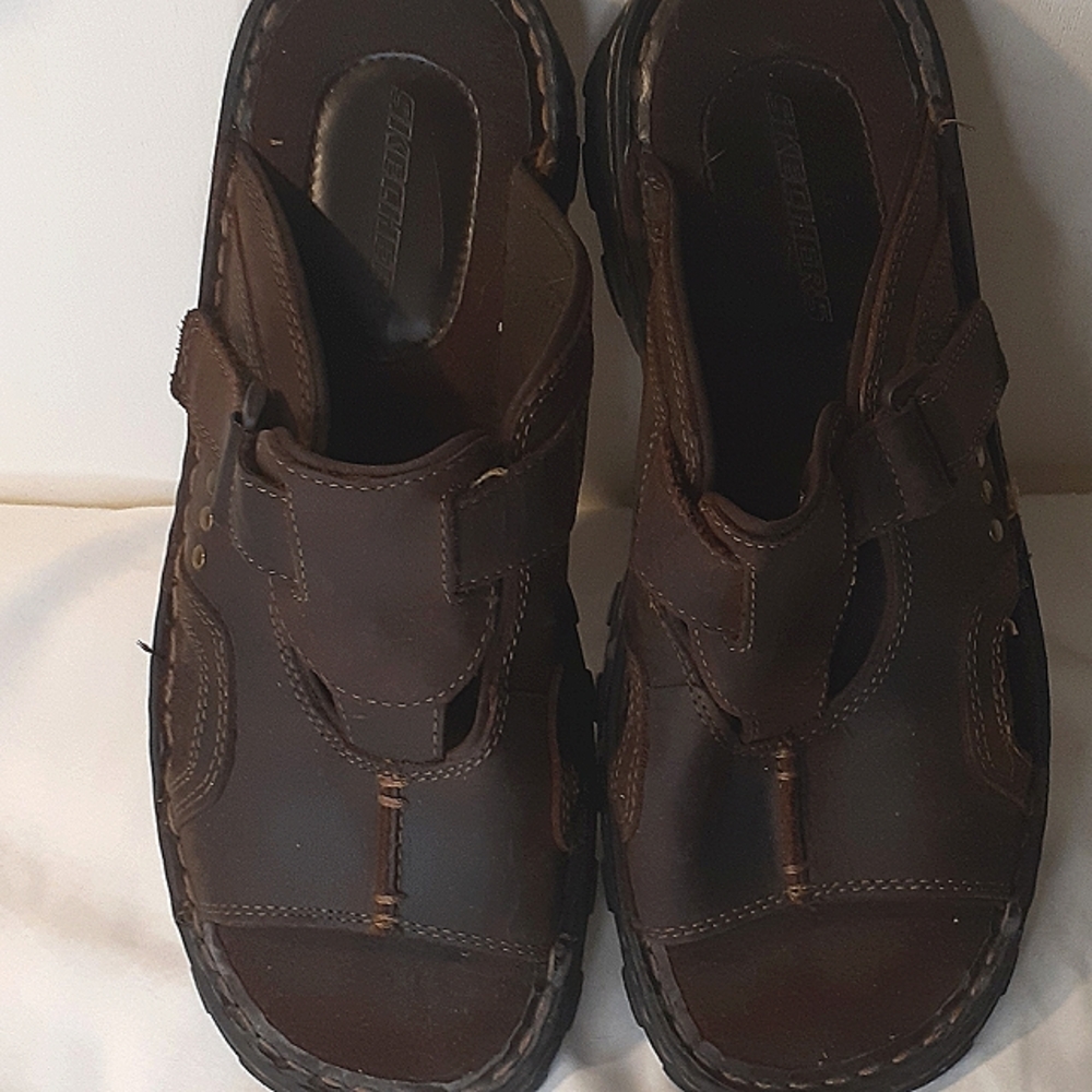 Skechers Men's Leather Slip On Sandals.